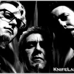 KnifeLadder