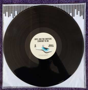 LP Amyl and The Sniffers: Comfort To Me