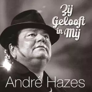 Zij Gelooft In Mij
