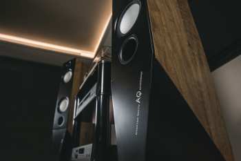 Technique audio AQ Wega 78 Ořech