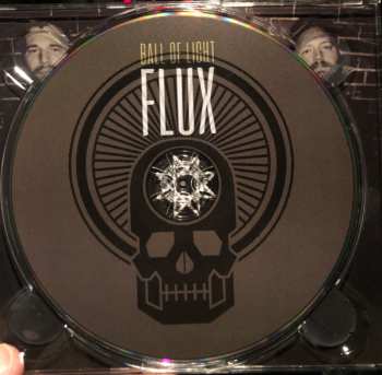 CD Ball Of Light: Flux