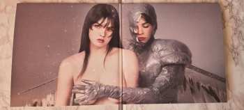 CD BENEE: Ur an Angel I'm Just Particles