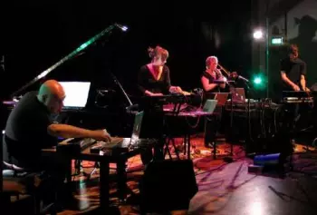 Bill Wells: Paper Of Pins