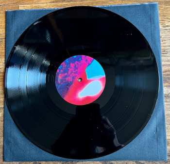 2LP Excepter: Familiar