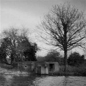 LP Girls In Synthesis: The Rest Is Distraction LTD | CLR