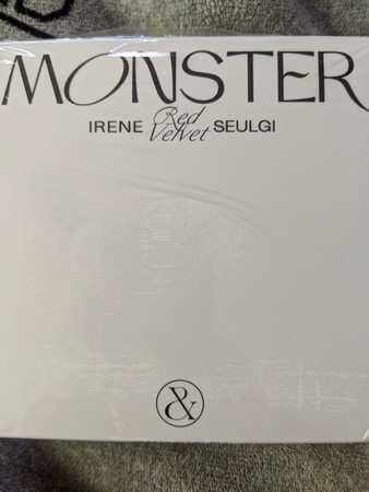 CD Irene & Seulgi: Monster