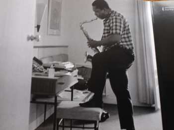LP John Coltrane: Plays The Blues DLX | LTD