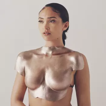 Joy Crookes: Skin