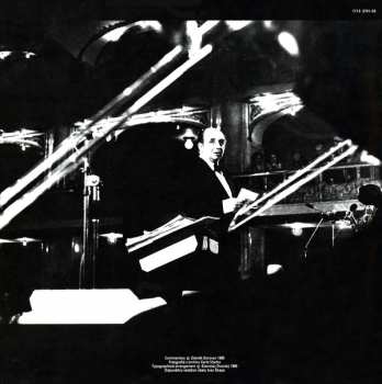 2LP Karel Vlach Orchestra: Pozdravy Orchestru Karla Vlacha 1947-1982 (2xLP + BOOKLET)