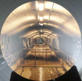 LP Oren Ambarchi: Each Side Has A Depth Of 5 Seconds   A Polka Dot Pattern In Horizontal Array   A Flickering That Moves Vertically = 一辺が5秒の深さ　横に並ぶ水玉模様　上下に移動する点滅