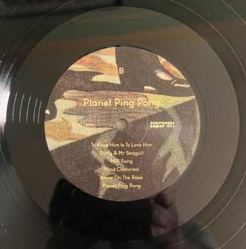 LP Le Volume Courbe: Planet Ping Pong
