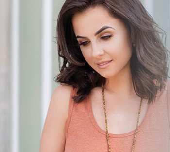 CD Lisa McHugh: Who I Am