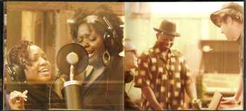 2CD Pretty Lights: A Color Map Of The Sun