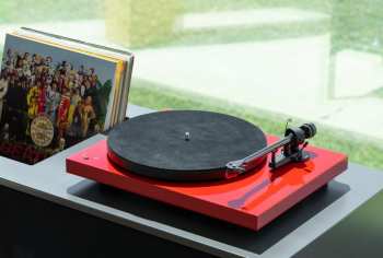 Technique audio Pro-Ject Leather It G - podložka kožená černá