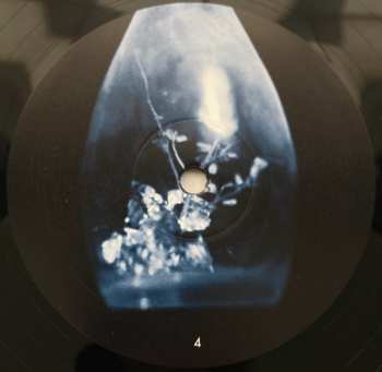 2LP Sofa: Source Crossfire
