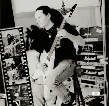 CD U.D.O.: Man And Machine