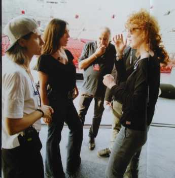 2CD/DVD/Coffret Various: Amiche In Arena DLX