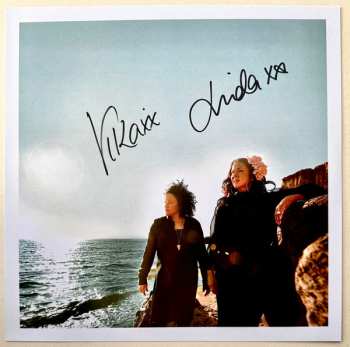 LP Vika & Linda: The Wait CLR